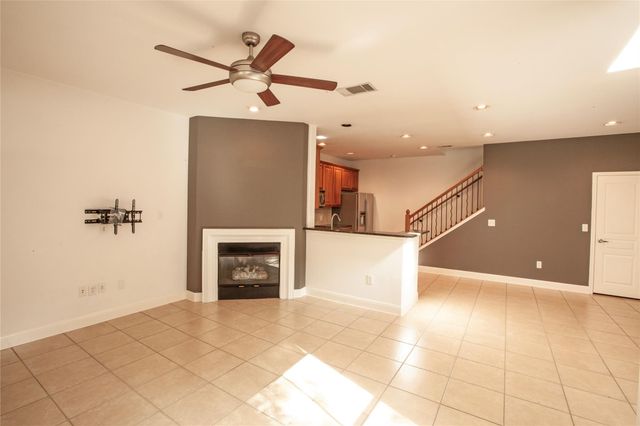 3406 Menchaca RD 28, Austin, TX 78704