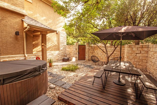 3406 Menchaca RD 28, Austin, TX 78704