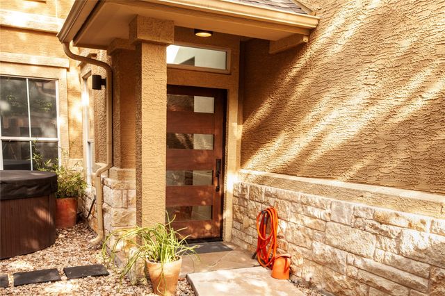 3406 Menchaca RD 28, Austin, TX 78704