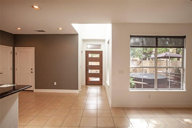 3406 Menchaca RD 28, Austin, TX 78704