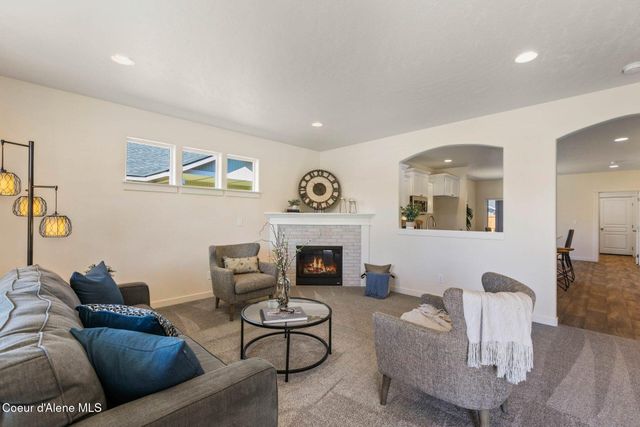12853 N CLIFFSIDE PKWY, Hayden, ID 83835