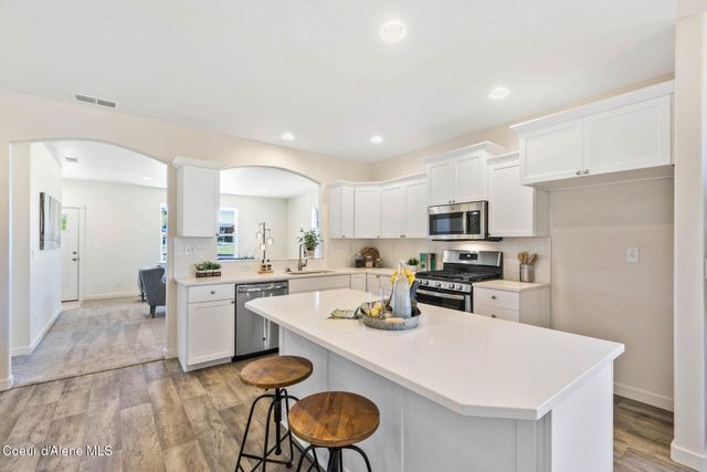 12853 N CLIFFSIDE PKWY, Hayden, ID 83835