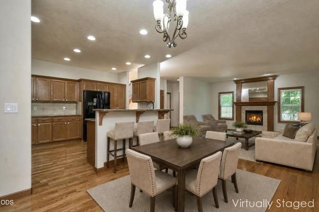 238 Fieldbrook Court, Medford, OR 97504
