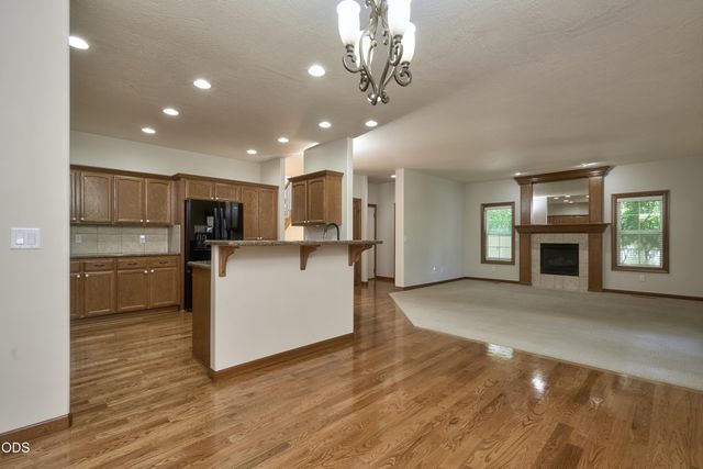 238 Fieldbrook Court, Medford, OR 97504
