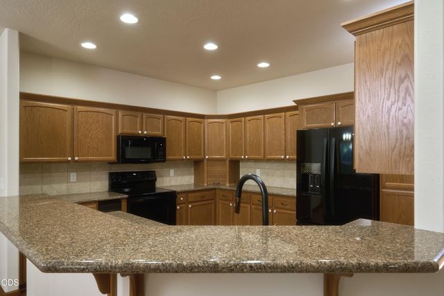 238 Fieldbrook Court, Medford, OR 97504