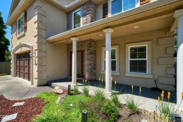 238 Fieldbrook Court, Medford, OR 97504