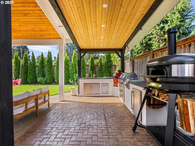16141 APPERSON Blvd, Oregon City, OR 97045
