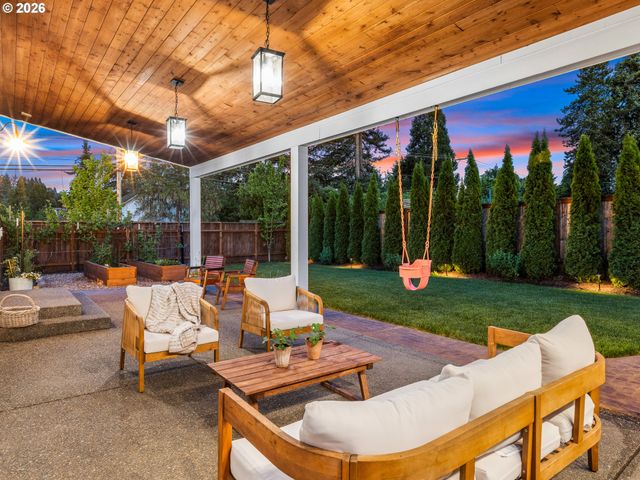16141 APPERSON Blvd, Oregon City, OR 97045