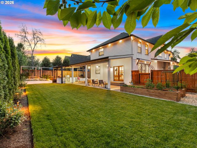 16141 APPERSON Blvd, Oregon City, OR 97045