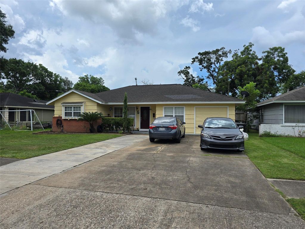 12438 Palmfree Street, Houston, TX 77034