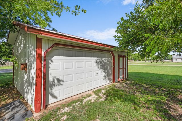 105 County Road 1239, Kopperl, TX 76652