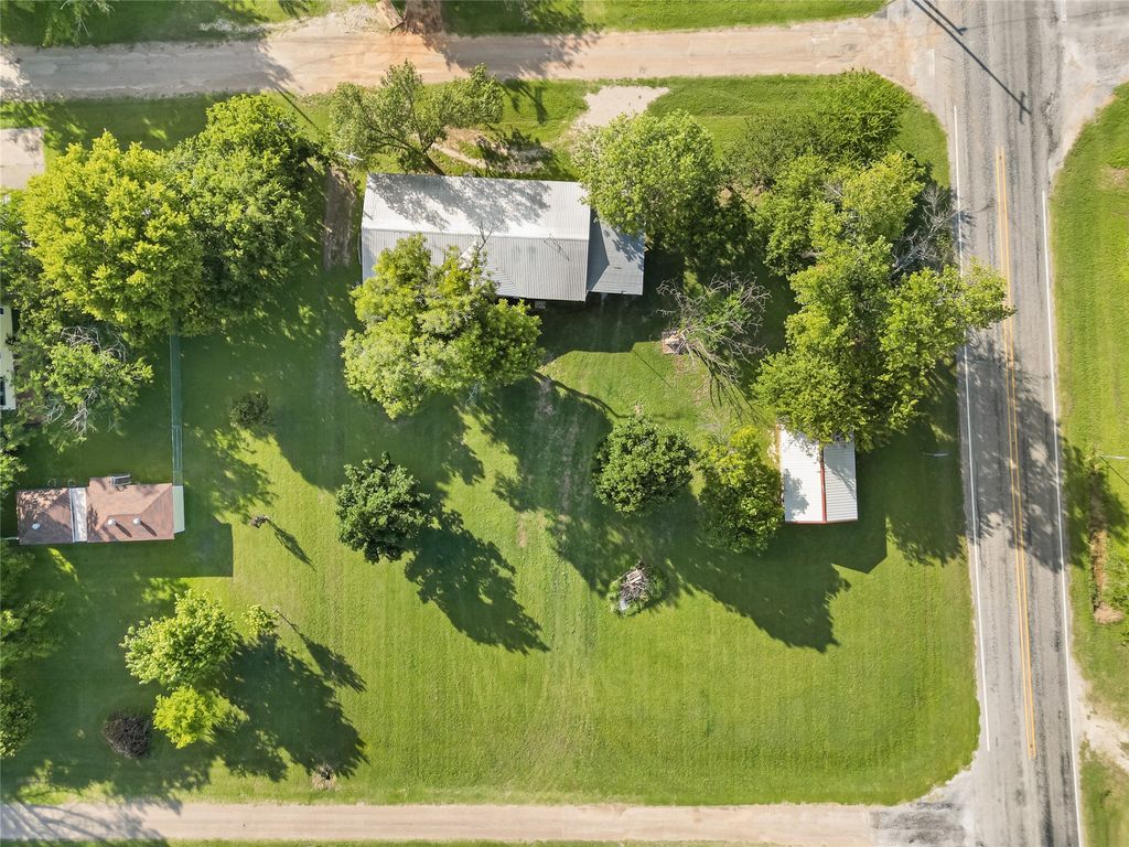 105 County Road 1239, Kopperl, TX 76652