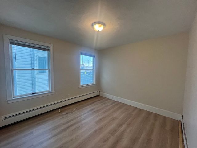 66 Humphrey Street 2, Swampscott, MA 01907