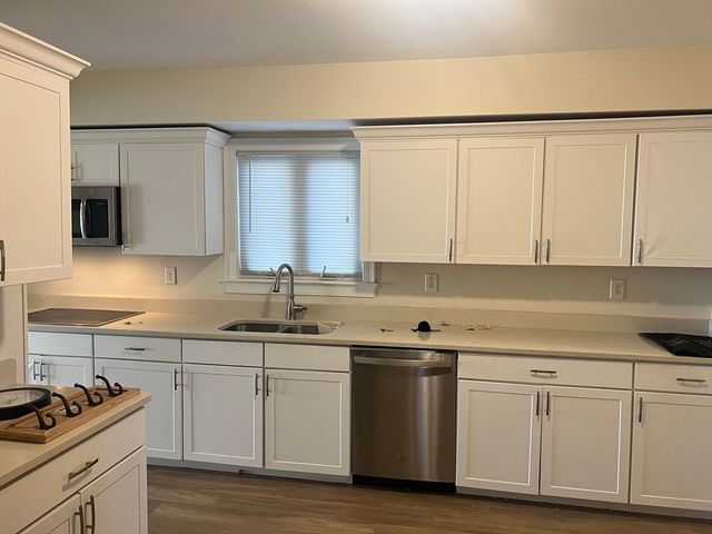 66 Humphrey Street 2, Swampscott, MA 01907