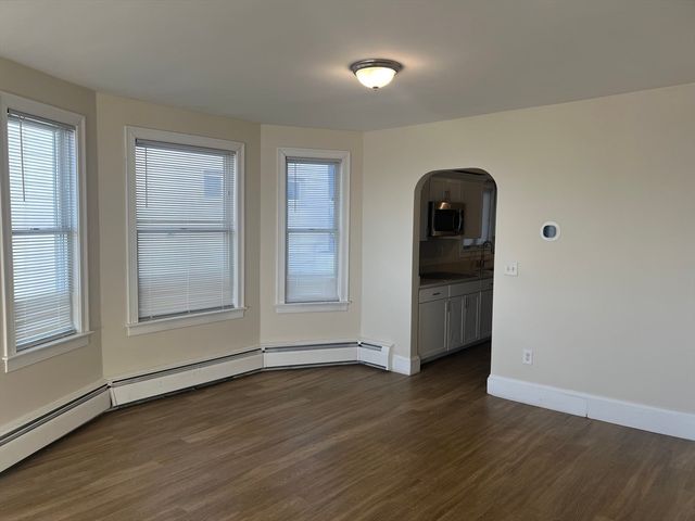 66 Humphrey Street 2, Swampscott, MA 01907