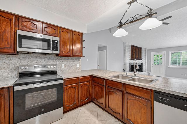 19610 San Gabriel Drive, Houston, TX 77084
