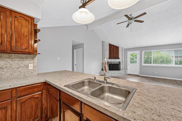 19610 San Gabriel Drive, Houston, TX 77084