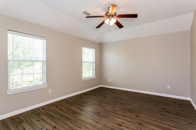 4946 S Cancun Drive, Houston, TX 77045