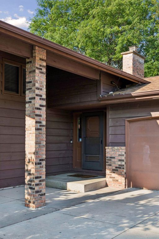1490 29th Avenue NW, New Brighton, MN 55112 — photo 3