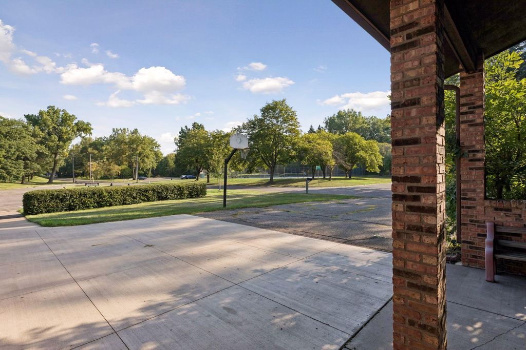 1490 29th Avenue NW, New Brighton, MN 55112 — photo 4