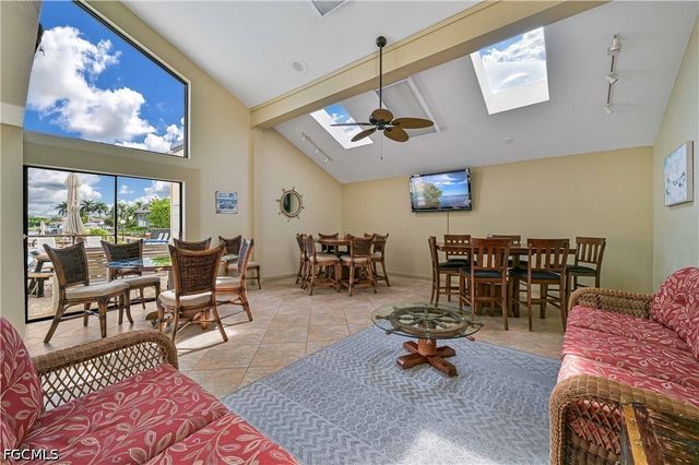 4719 SE 17th PL 307, Cape Coral, FL 33904