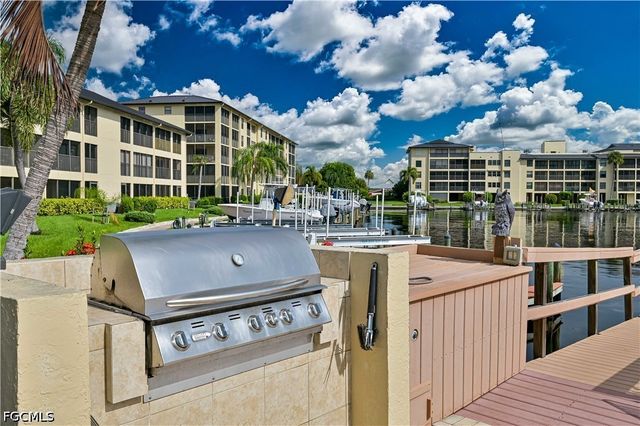 4719 SE 17th PL 307, Cape Coral, FL 33904
