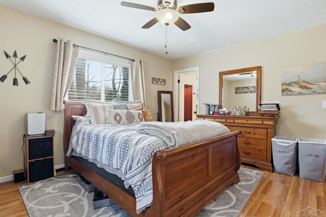 3804 Sweetbrier Terrace, Midland, MI 48642