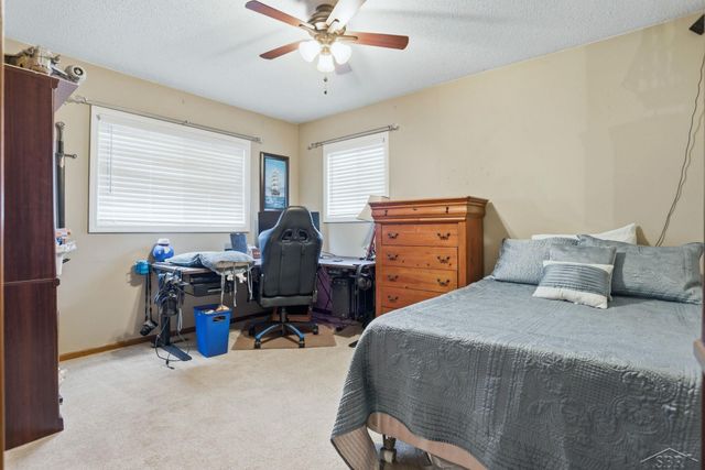 3804 Sweetbrier Terrace, Midland, MI 48642