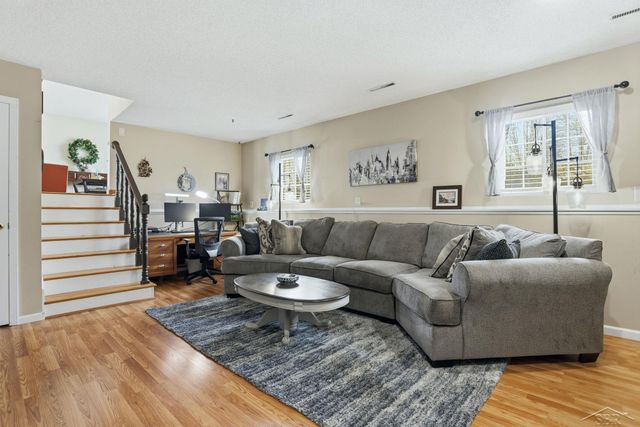 3804 Sweetbrier Terrace, Midland, MI 48642