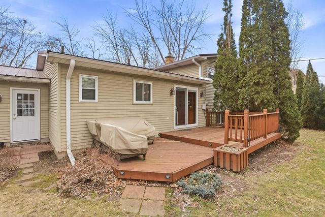 3804 Sweetbrier Terrace, Midland, MI 48642