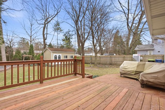 3804 Sweetbrier Terrace, Midland, MI 48642