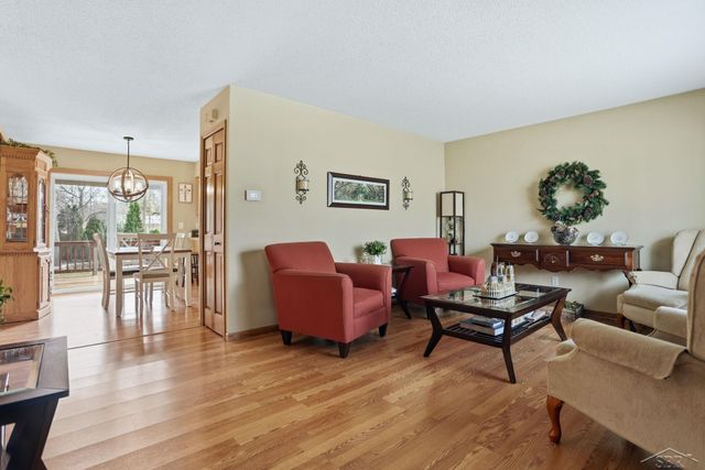 3804 Sweetbrier Terrace, Midland, MI 48642