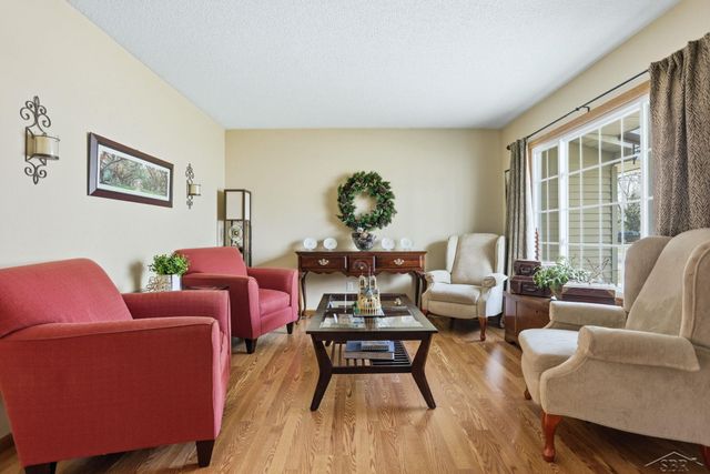 3804 Sweetbrier Terrace, Midland, MI 48642