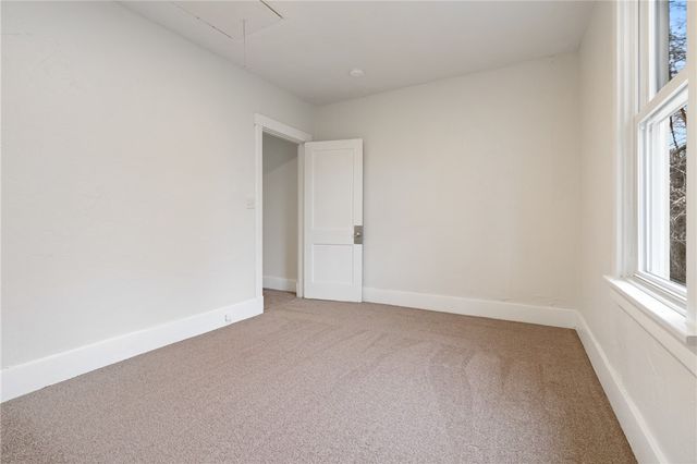 4229 Bristol St, Greenfield, PA 15207