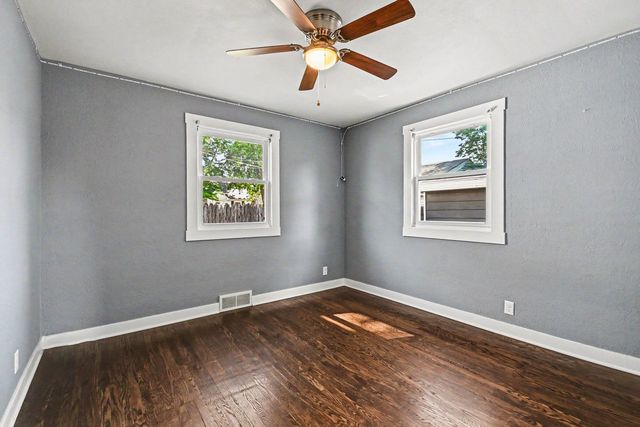 1226 N Raynor Avenue, Joliet, IL 60435