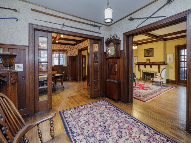 204 Monroe Street, Kalamazoo City, MI 49006