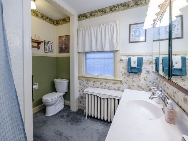 204 Monroe Street, Kalamazoo City, MI 49006