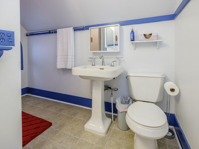 204 Monroe Street, Kalamazoo City, MI 49006