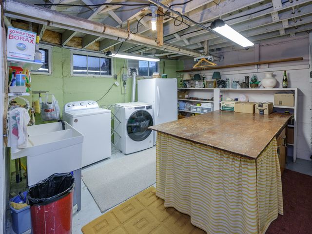 204 Monroe Street, Kalamazoo City, MI 49006