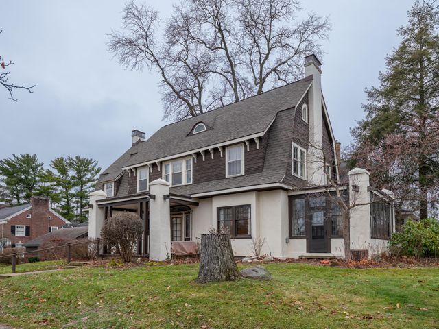 204 Monroe Street, Kalamazoo City, MI 49006