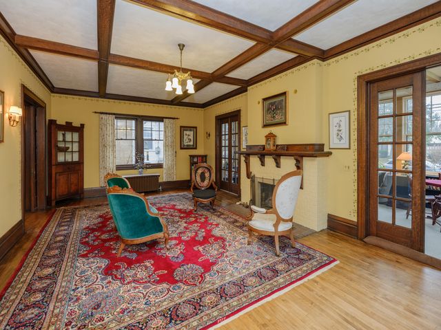 204 Monroe Street, Kalamazoo City, MI 49006