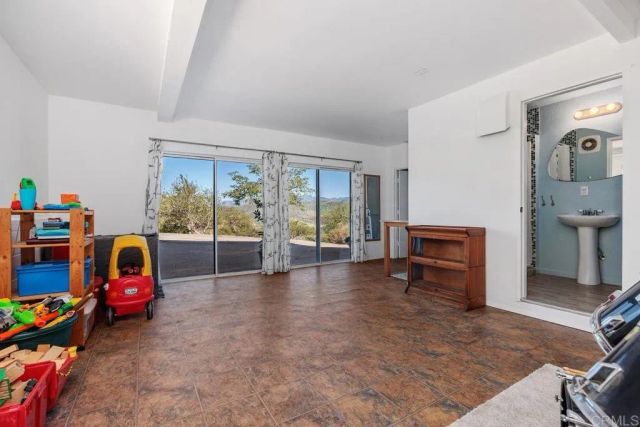 31424 Lilac Road, Valley Center, CA 92082