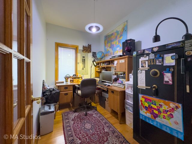 7940 N Oketo Avenue, Niles, IL 60714