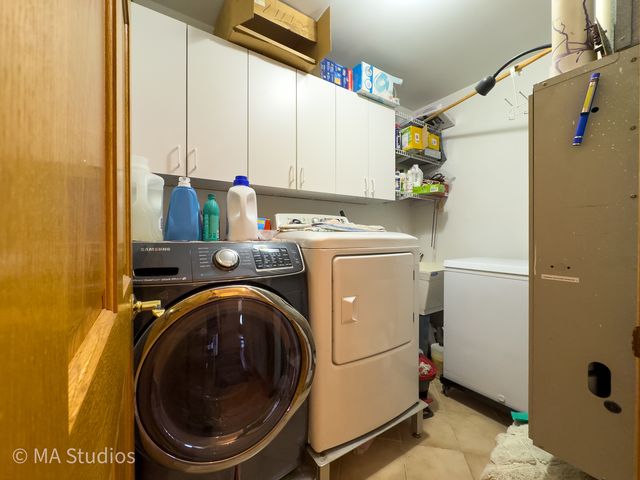 7940 N Oketo Avenue, Niles, IL 60714
