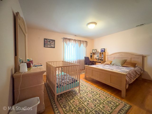 7940 N Oketo Avenue, Niles, IL 60714
