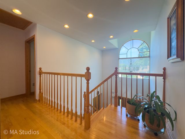 7940 N Oketo Avenue, Niles, IL 60714