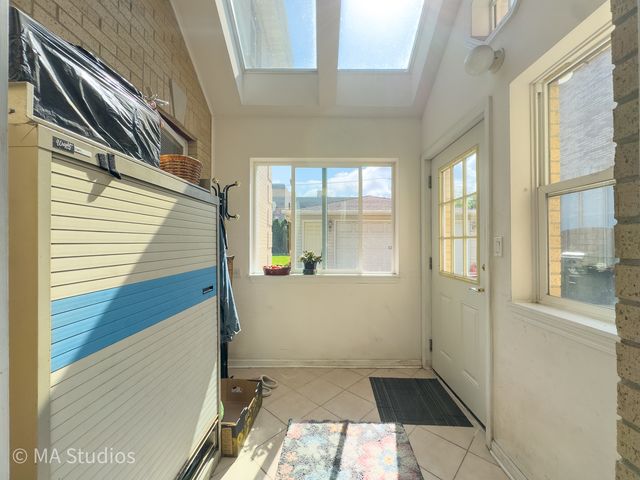 7940 N Oketo Avenue, Niles, IL 60714