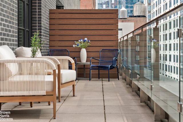 517 W 29TH Street PHC, New York City, NY 10001