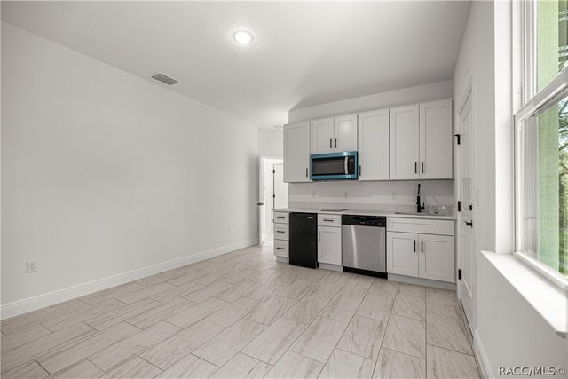 7841 N Santos Drive, Citrus Springs, FL 34434