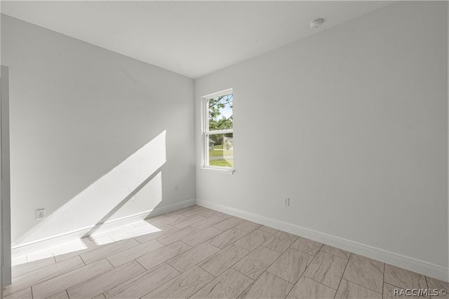 7841 N Santos Drive, Citrus Springs, FL 34434